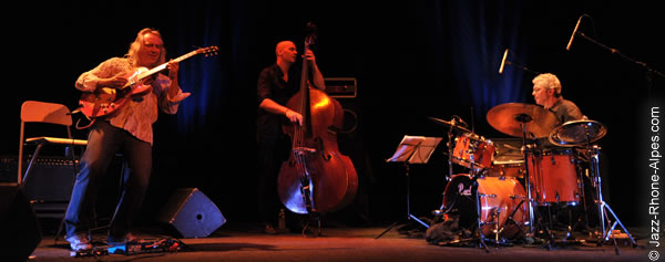 110924-douce-france-jazzausommet-0023-600x237