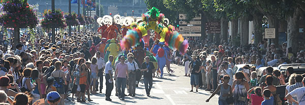 100704-carrousel-parade-vienne-0543-600x208