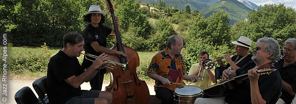 100816-deambulation-montbrun-7117-600x212