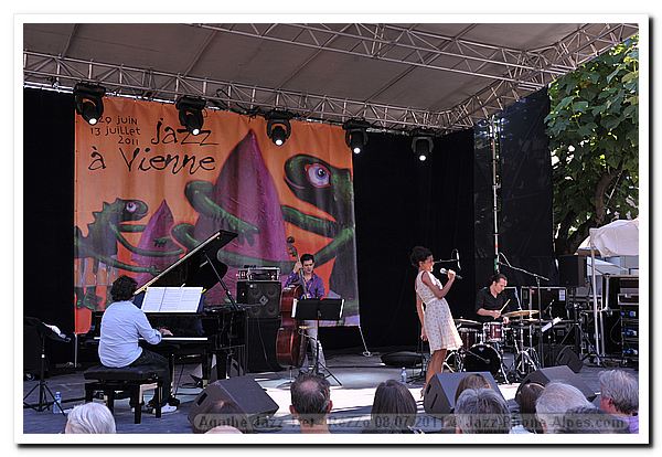 110708-agathe-jazz-quartet-rezzo-4103