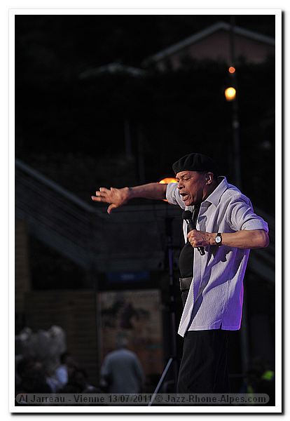 110713-2-al-jarreau-vienne-5222