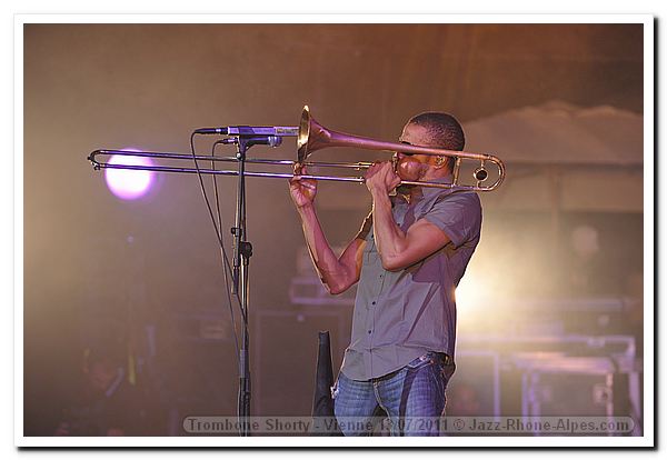 110713-4-trombone-shorty-vienne-5380