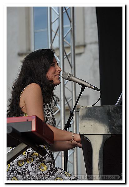 110804-raphaele-atlan-4tet-crest-8241