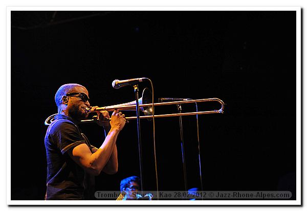 120228-trombone-shorty-kao-8200