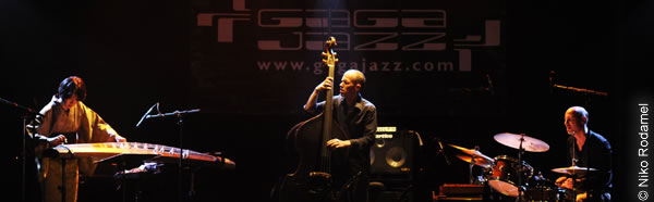 120509-jennings-dumkototrio-gagajazzfil-nr-00-600X186