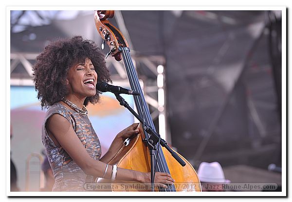 120708-07-esperanza-spalding-jav-8415