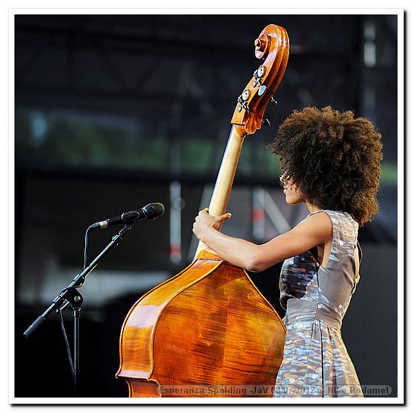 120708-07-esperanzaspalding-jazzavienne-nr-03