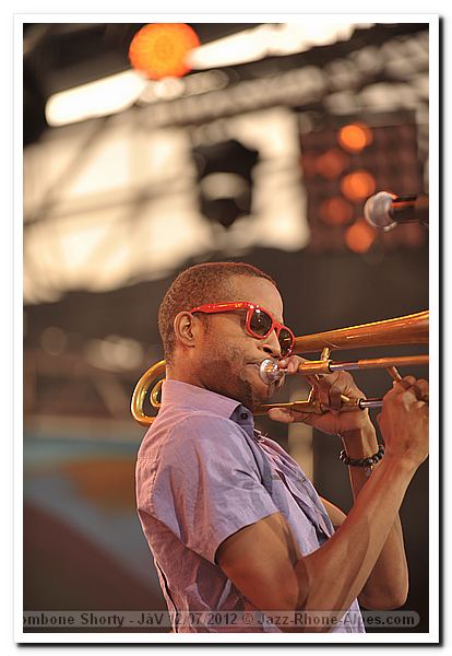 120712-07-trombone-shorty-jav-9605