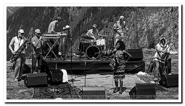 120727-01--h-habate-imperial-tiger-orchestra-cosmojazz-dp-8880