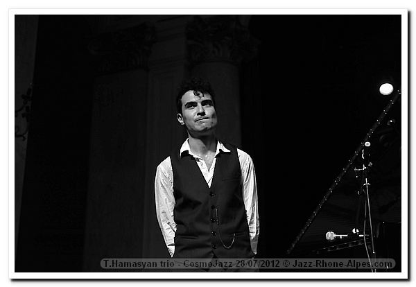 120728-02-120728-hamasyan-minae-orstrom-cosmojazz-1686