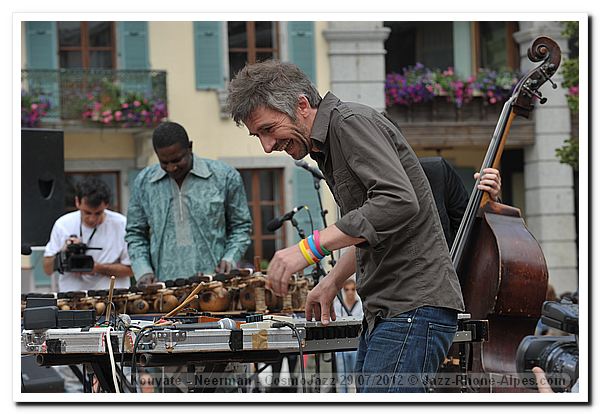 120729-02-kouyate-neerman-cosmojazz-1760