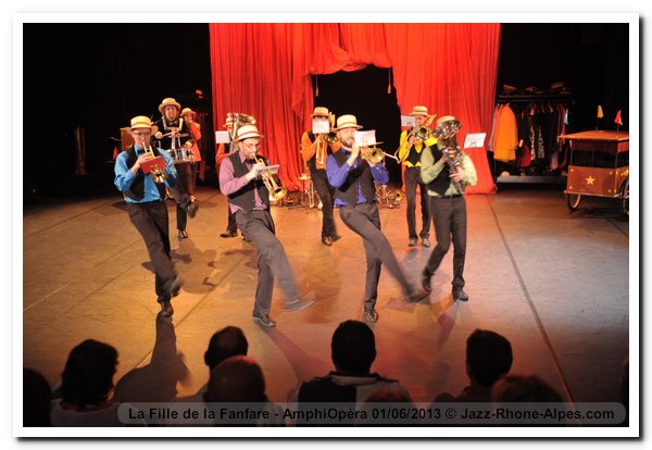 130601-la-fille-de-la-fanfare-amphiopera-1572