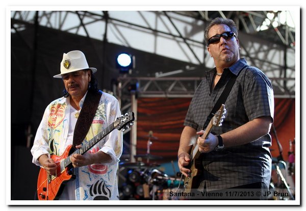 130711-06-carlos-santana-vienne-jpb-2294