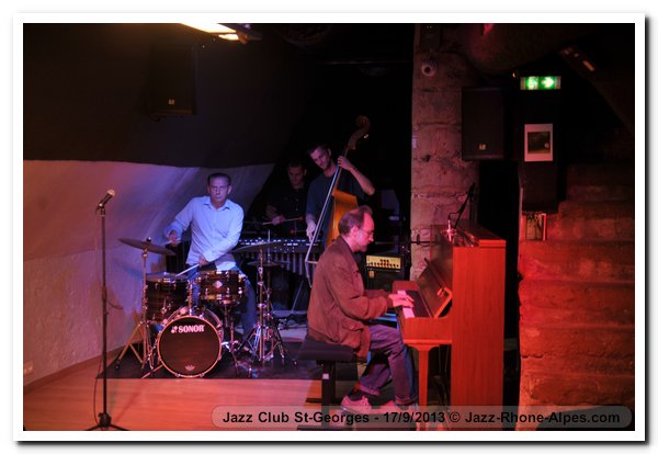 130917-jazz-club-st-georges--7677