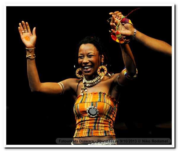 131008-fatoumata-diawara-rhinojazz-nr-12