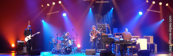 140327-medeski-martin-wood-cline-avj-avj-2379-600x195