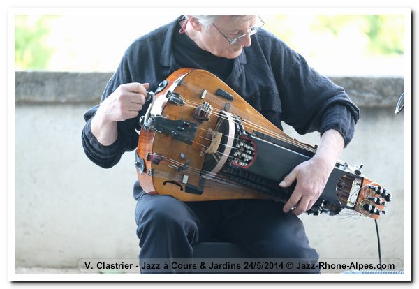 140524-v-clastrier--jazz-cours-jardins-5772