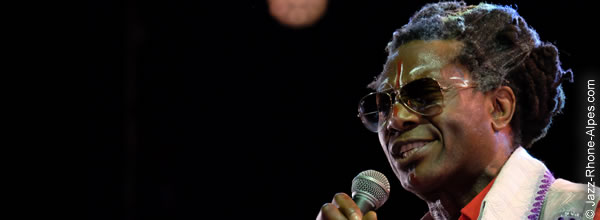 140705-11-04-antibalas-jav-8244-600x220