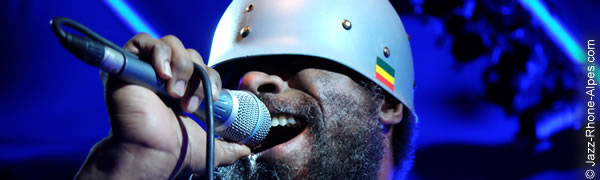 140705-13-cody-chesnutt-jazzmix-8420xt1-600x180