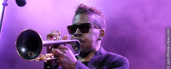 150711-10-roy-hargrove-quintet-yasiin-bey-vienne-24142-600x242