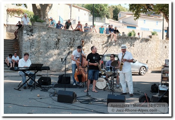 150812-03-apero-jazz-mollans-sur-ouveze-16452