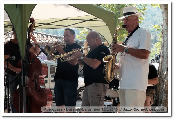 150813-01-apero-jazz-buis-les-baronnies-16482