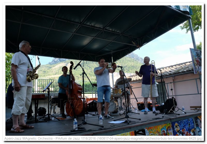 160817-04-apero-jazz-magnetic-orchestra-buis-les-baronnies-8429