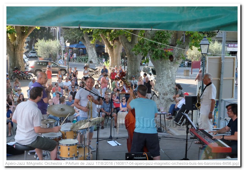 160817-04-apero-jazz-magnetic-orchestra-buis-les-baronnies-8456