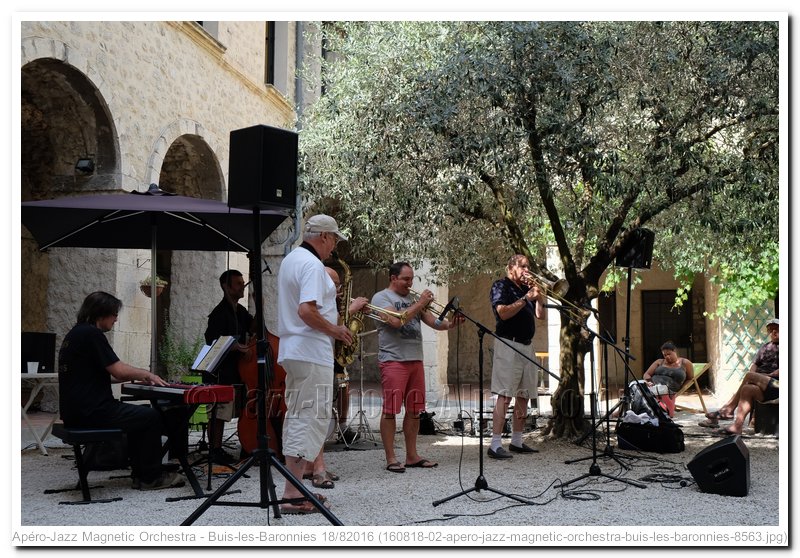 160818-02-apero-jazz-magnetic-orchestra-buis-les-baronnies-8563