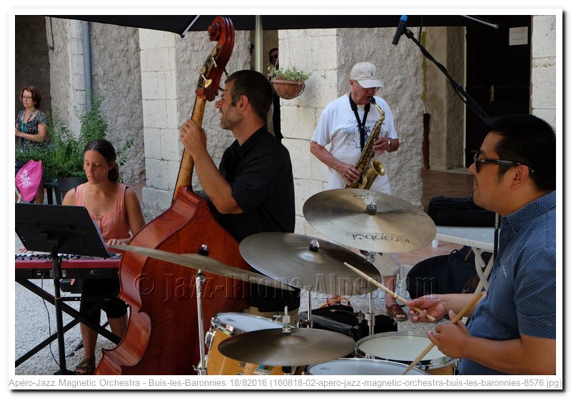 160818-02-apero-jazz-magnetic-orchestra-buis-les-baronnies-8576