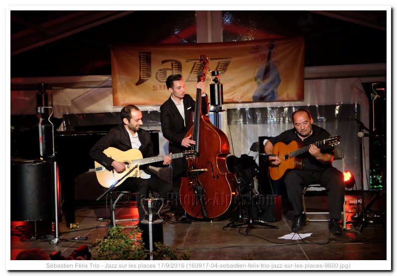 160917-04-sebastien-felix-trio-jazz-sur-les-places-9600