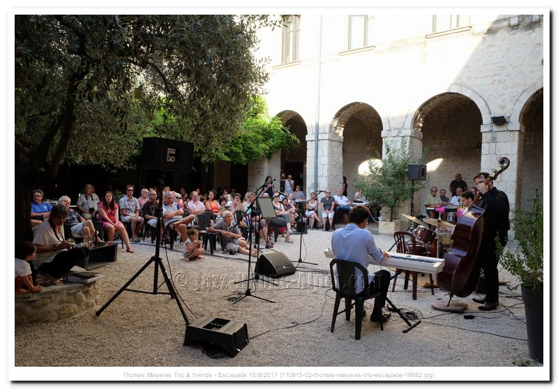 170815-02-thomas-mayeras-trio-escapade-18682